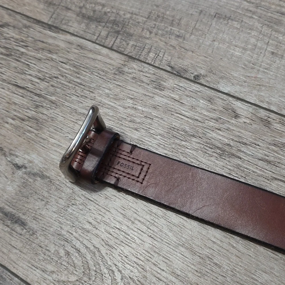 Fossil Genuine  Leather